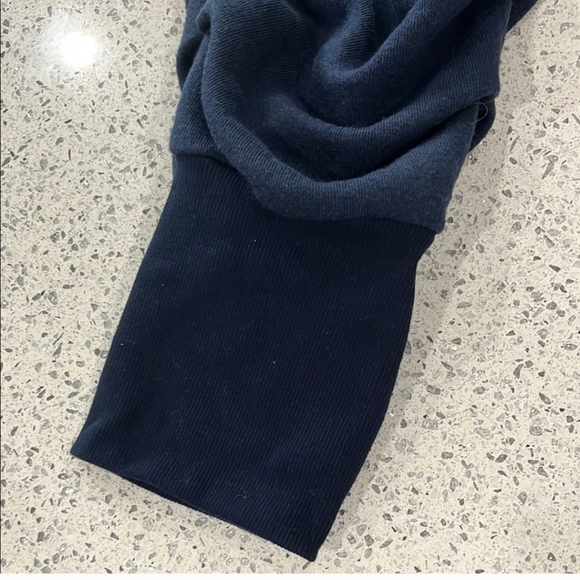 FP Movement X Summer Class On Chill Scrunch Joggers Aggieland Sz XS Navy NWOT - Picture 3 of 8